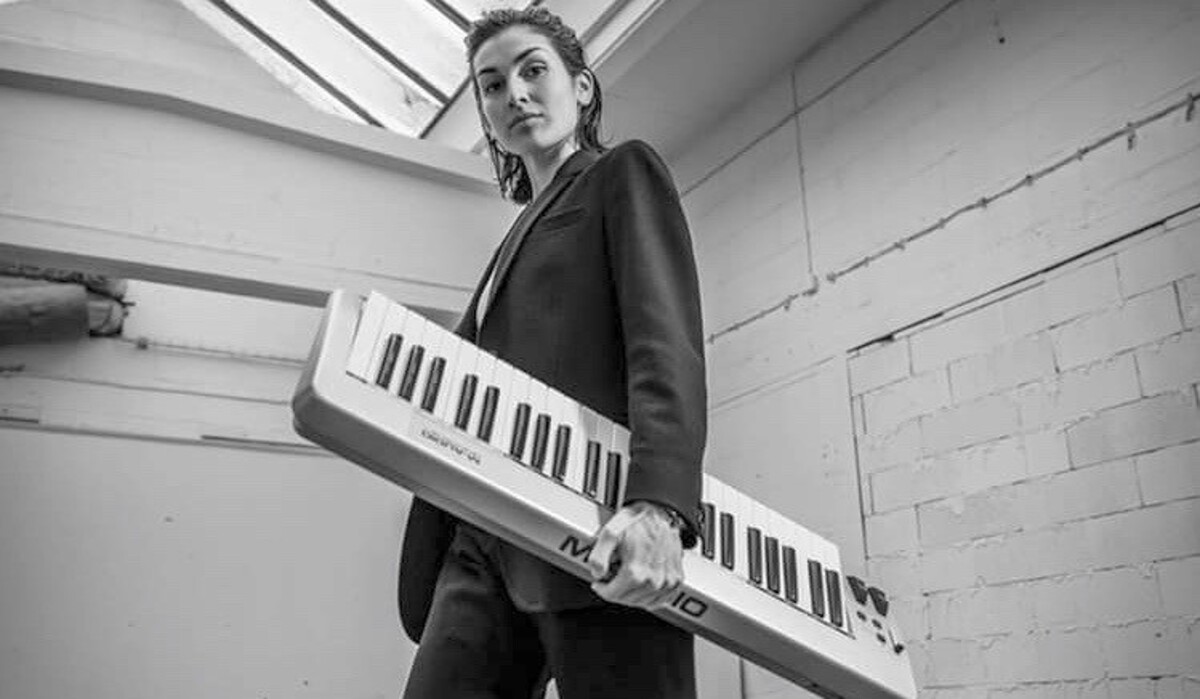 WBSS Media-LISTENFRESH.EMERGINGTALENT: SHADI G infuses a little of her ...