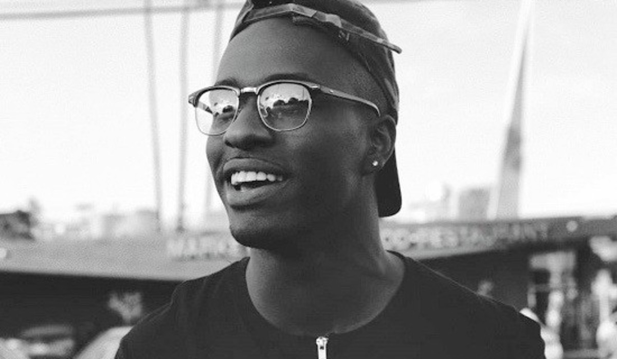 WBSS MediaLISTENFRESH Singer & songwriter TAY WALKER keeps it lean on his earnest new ballad